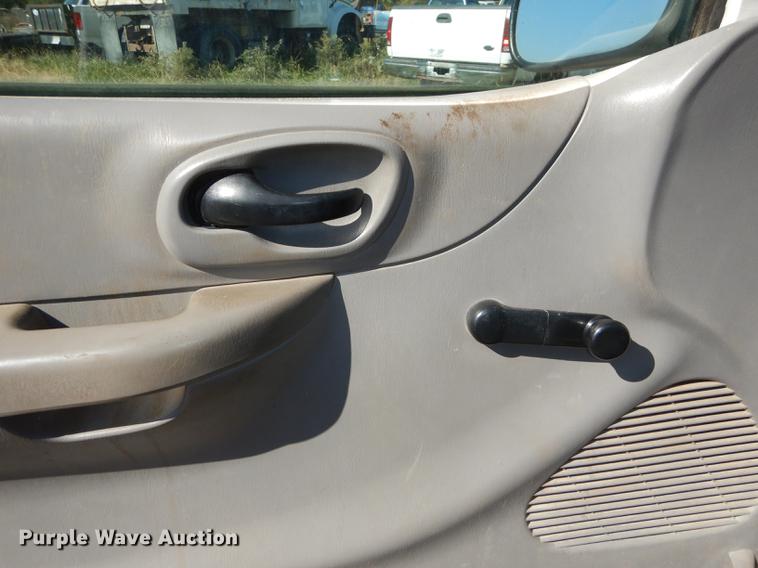 image for item DF1918 1999 Ford F150 pickup truck