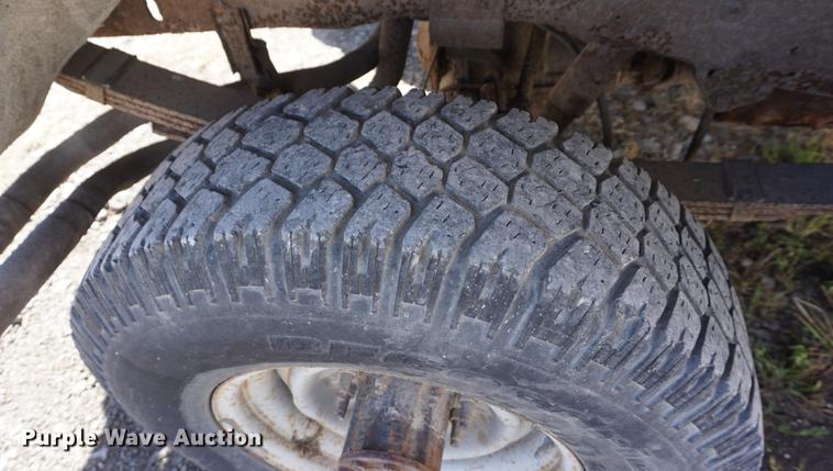 image for item DF1921 1997 Ford F250 HD pickup truck