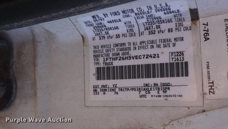 image for item DF1921 1997 Ford F250 HD pickup truck