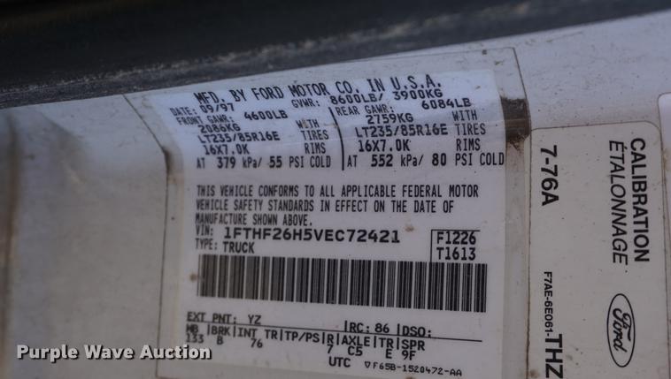 image for item DF1921 1997 Ford F250 HD pickup truck