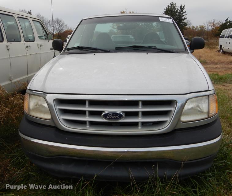 image for item DF1925 1999 Ford F150 pickup truck