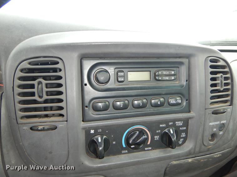 image for item DF1925 1999 Ford F150 pickup truck