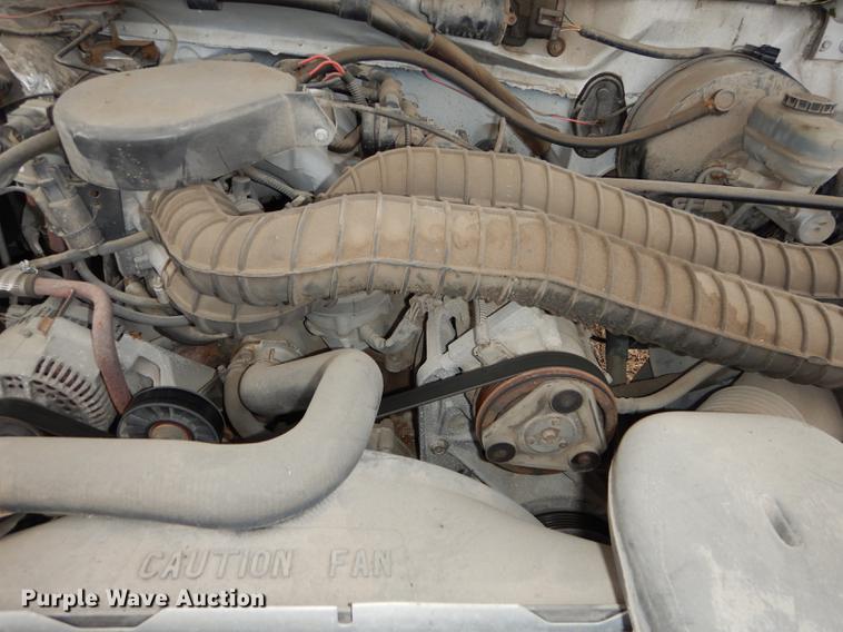 image for item DF1926 1996 Ford F250 XL pickup truck