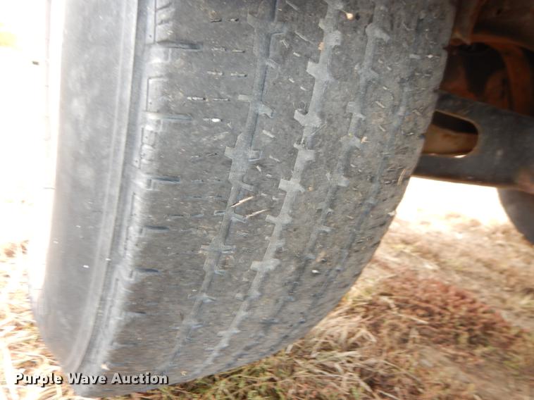 image for item DF1926 1996 Ford F250 XL pickup truck