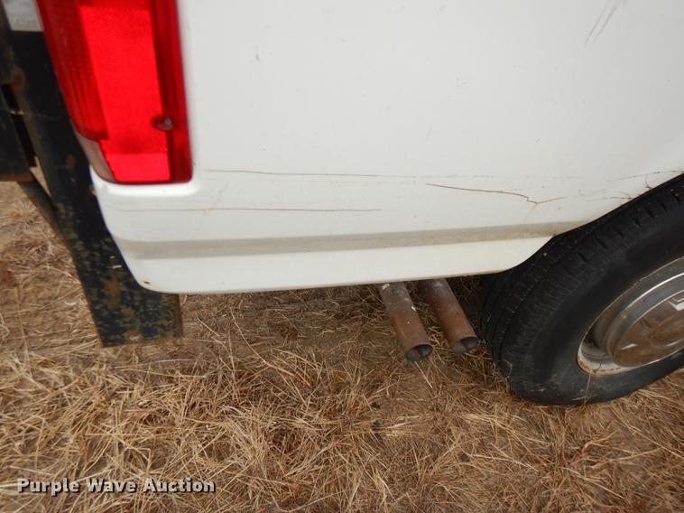 image for item DF1926 1996 Ford F250 XL pickup truck
