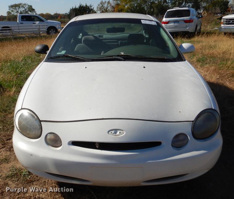image for item DF1927 1996 Ford Taurus