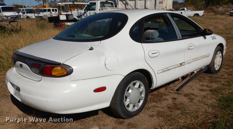 image for item DF1927 1996 Ford Taurus