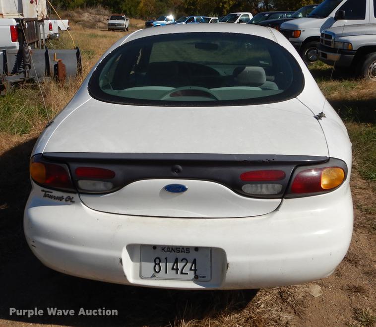 image for item DF1927 1996 Ford Taurus