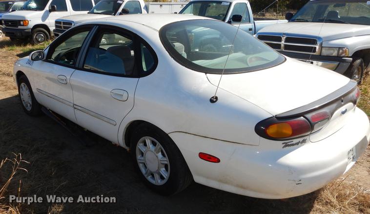 image for item DF1927 1996 Ford Taurus
