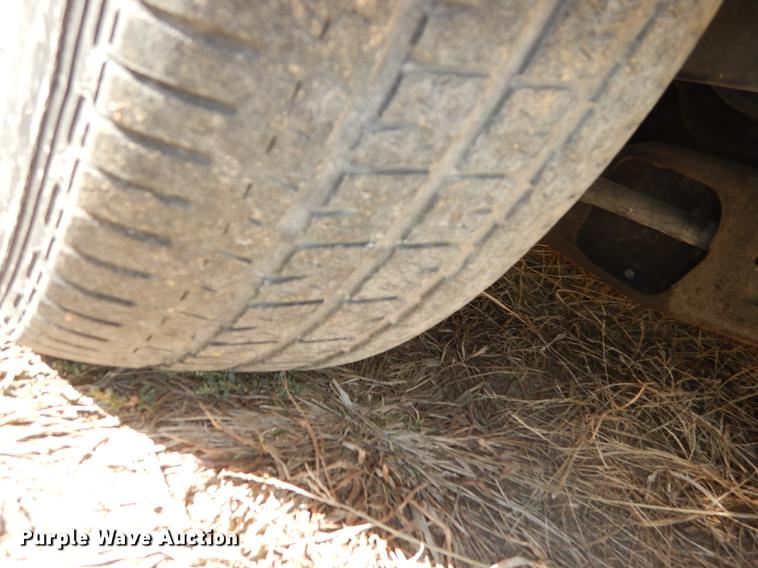 image for item DF1927 1996 Ford Taurus