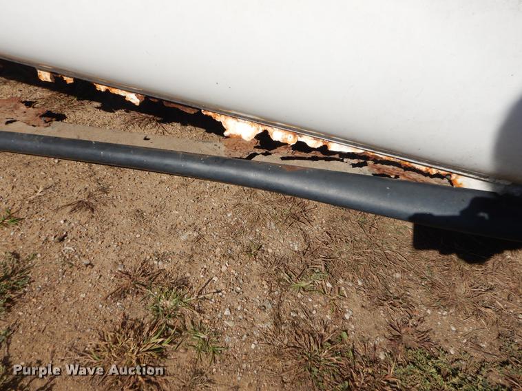 image for item DF1927 1996 Ford Taurus