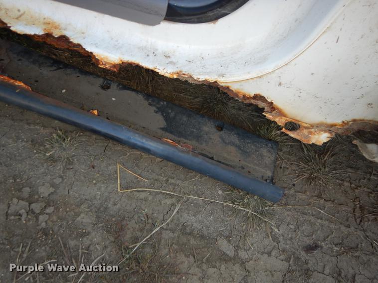 image for item DF1927 1996 Ford Taurus