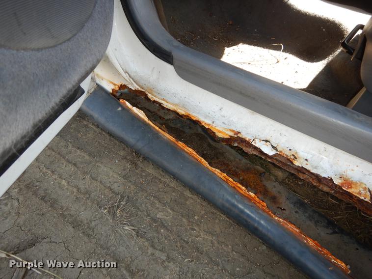 image for item DF1927 1996 Ford Taurus