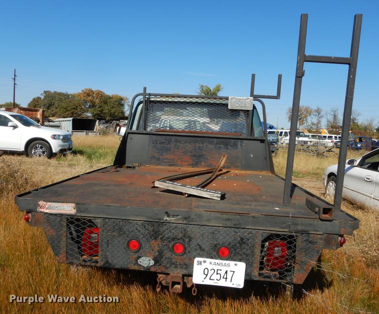 image for item DF1929 1984 Ford F250 flatbed pickup truck