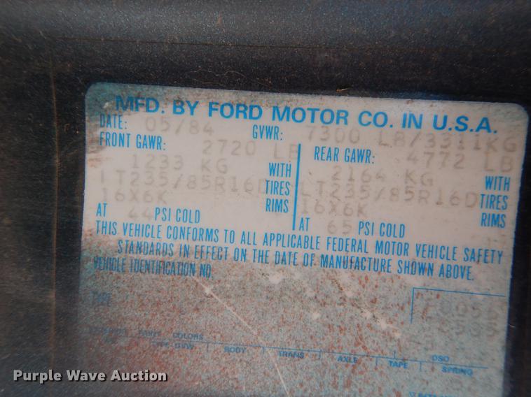 image for item DF1929 1984 Ford F250 flatbed pickup truck