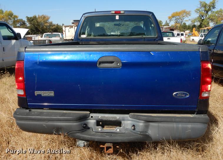 image for item DF1932 2005 Ford F250 Super Duty SuperCab pickup truck