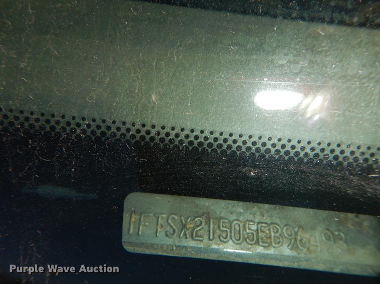 image for item DF1932 2005 Ford F250 Super Duty SuperCab pickup truck