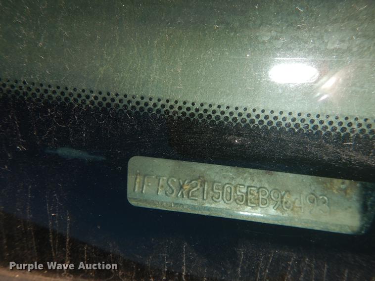 image for item DF1932 2005 Ford F250 Super Duty SuperCab pickup truck