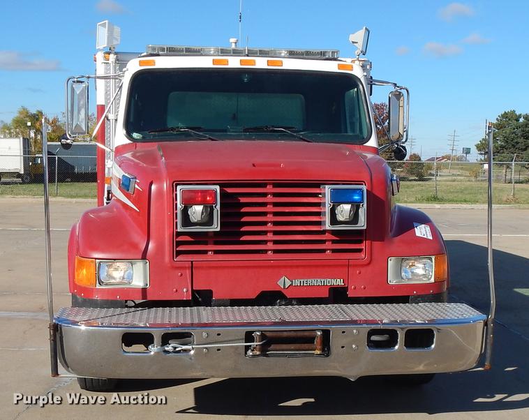 image for item DF1938 1993 International 4700 fire truck
