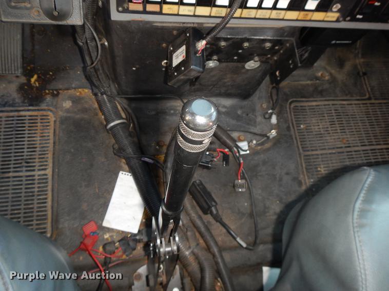 image for item DF1938 1993 International 4700 fire truck