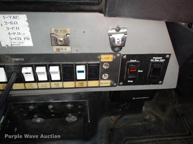 image for item DF1938 1993 International 4700 fire truck