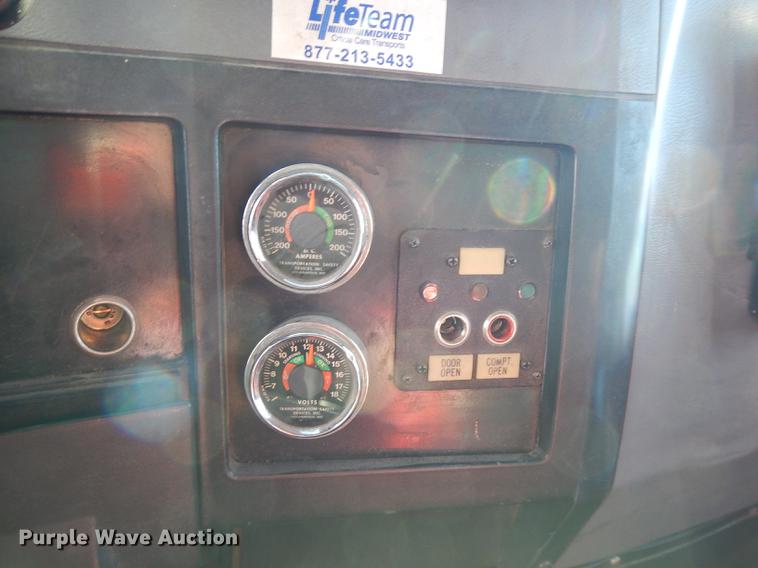 image for item DF1938 1993 International 4700 fire truck