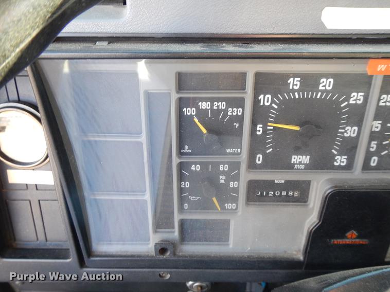 image for item DF1938 1993 International 4700 fire truck