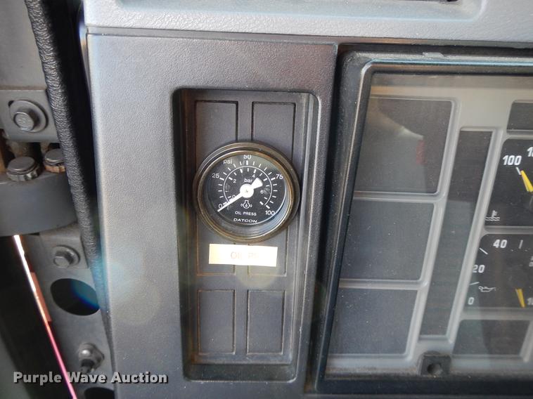 image for item DF1938 1993 International 4700 fire truck