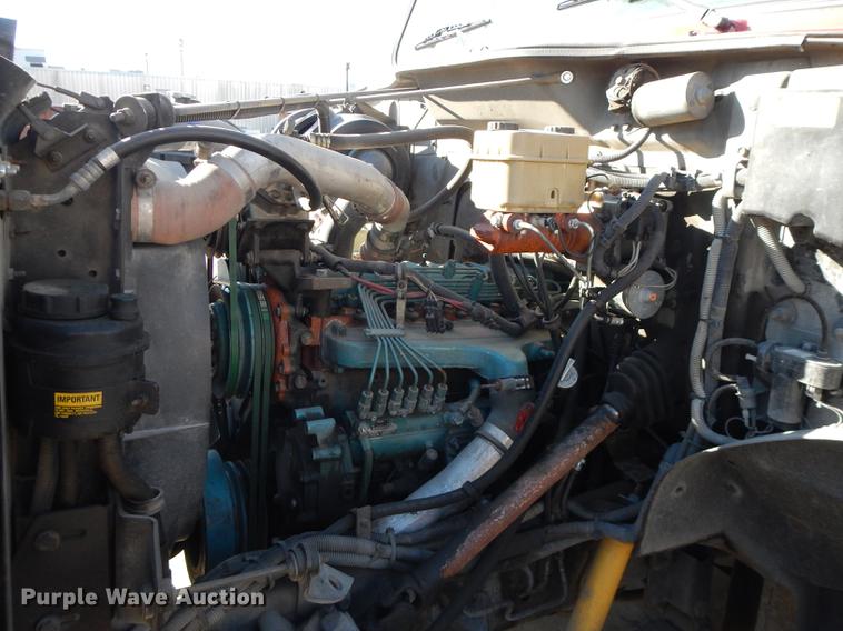 image for item DF1938 1993 International 4700 fire truck