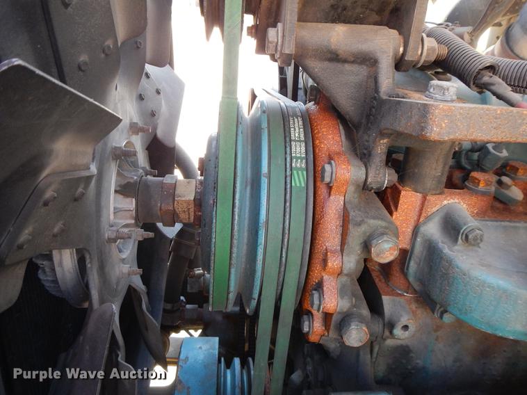 image for item DF1938 1993 International 4700 fire truck