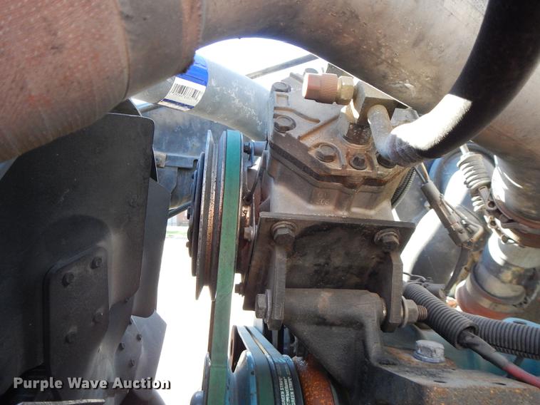 image for item DF1938 1993 International 4700 fire truck