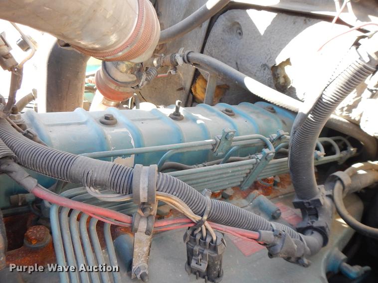 image for item DF1938 1993 International 4700 fire truck