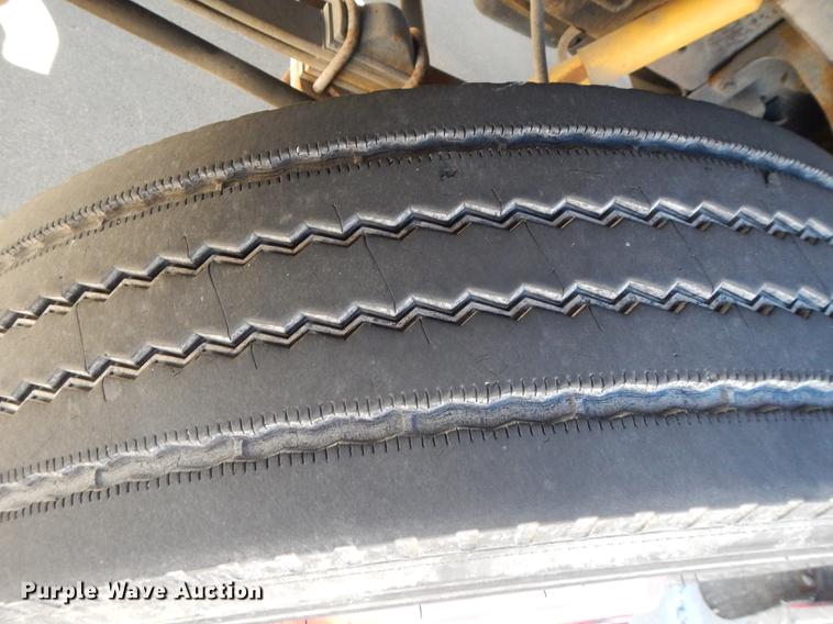 image for item DF1938 1993 International 4700 fire truck