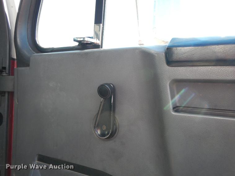 image for item DF1938 1993 International 4700 fire truck