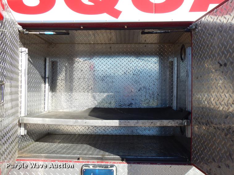 image for item DF1938 1993 International 4700 fire truck