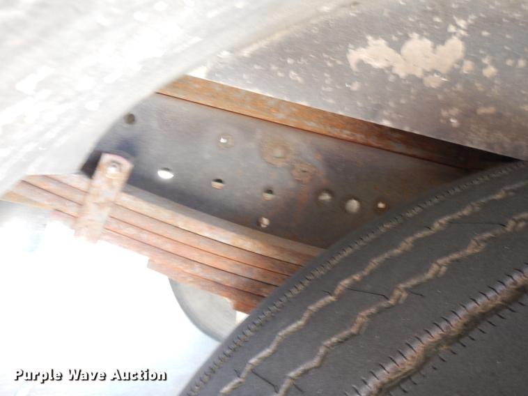 image for item DF1938 1993 International 4700 fire truck