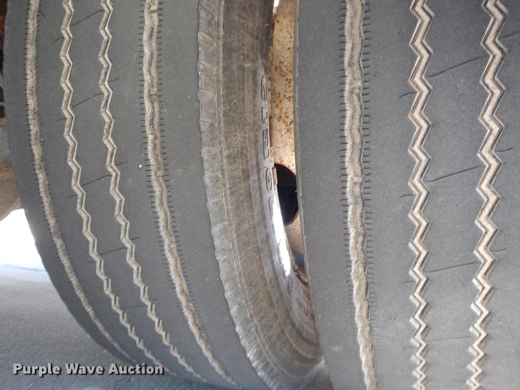 image for item DF1938 1993 International 4700 fire truck