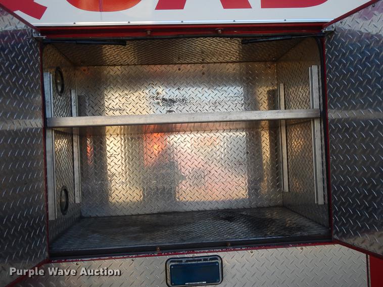 image for item DF1938 1993 International 4700 fire truck