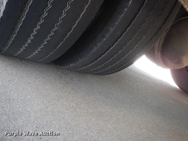 image for item DF1938 1993 International 4700 fire truck