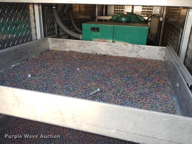 image for item DF1938 1993 International 4700 fire truck