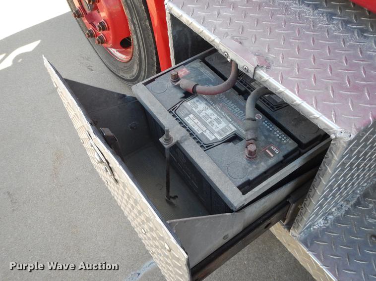 image for item DF1938 1993 International 4700 fire truck