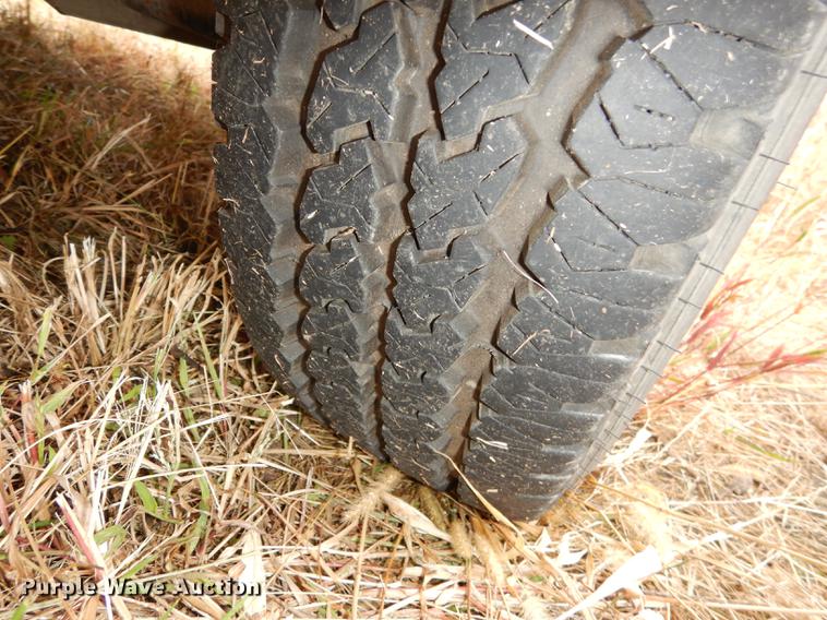 image for item DF1986 2003 Vermeer BC1000XC wood chipper