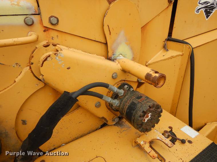 image for item DF1986 2003 Vermeer BC1000XC wood chipper