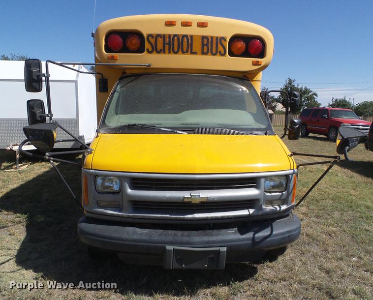 image for item DF2767 2001 Chevrolet Express 3500 Cargo school bus