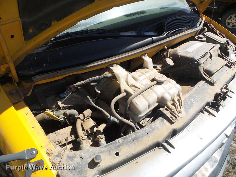 image for item DF2767 2001 Chevrolet Express 3500 Cargo school bus