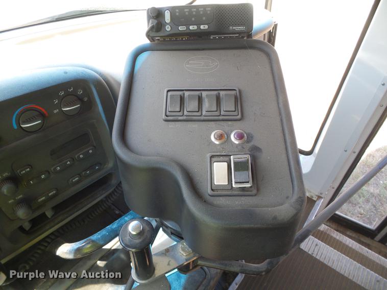 image for item DF2767 2001 Chevrolet Express 3500 Cargo school bus