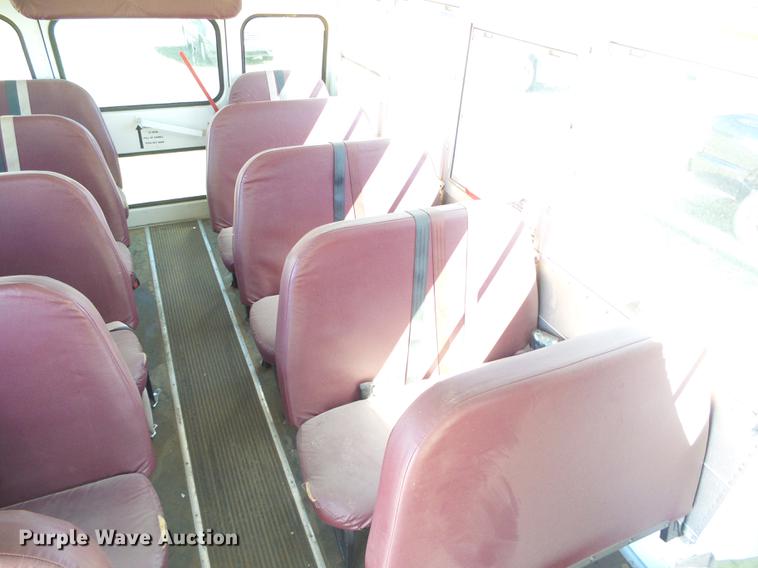 image for item DF2767 2001 Chevrolet Express 3500 Cargo school bus