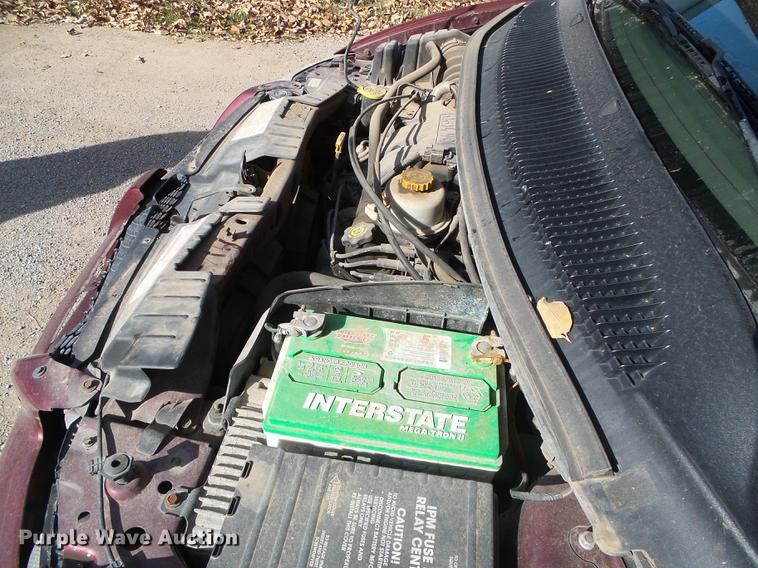 image for item DF2813 2001 Dodge Caravan SE van