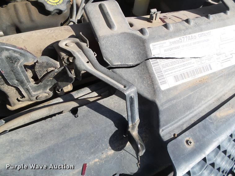 image for item DF2813 2001 Dodge Caravan SE van
