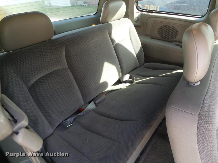 image for item DF2813 2001 Dodge Caravan SE van
